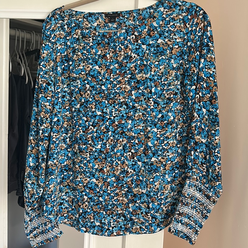Ann Taylor blouse, size small, EUC